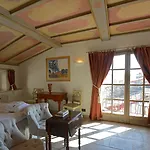 Ξενοδοχείο Chateau Le Cagnard 4*