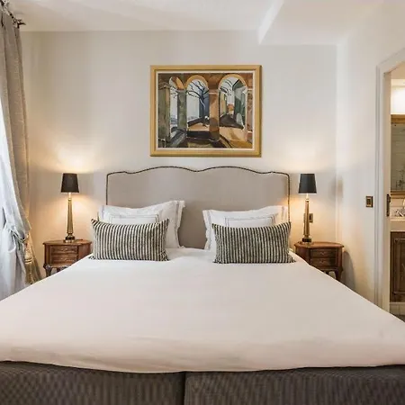 Chateau Le Cagnard 4* Кань-сюр-Мер