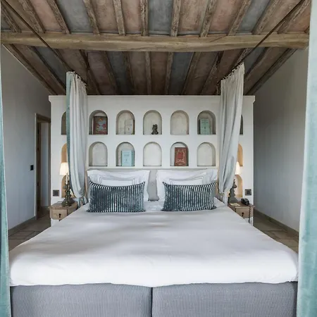 Chateau Le Cagnard 4*