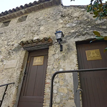 فندق Chateau Le Cagnard 4*