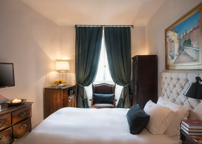 Chateau Le Cagnard 4*