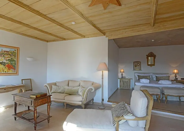 Chateau Le Cagnard 4* קאן סור מר