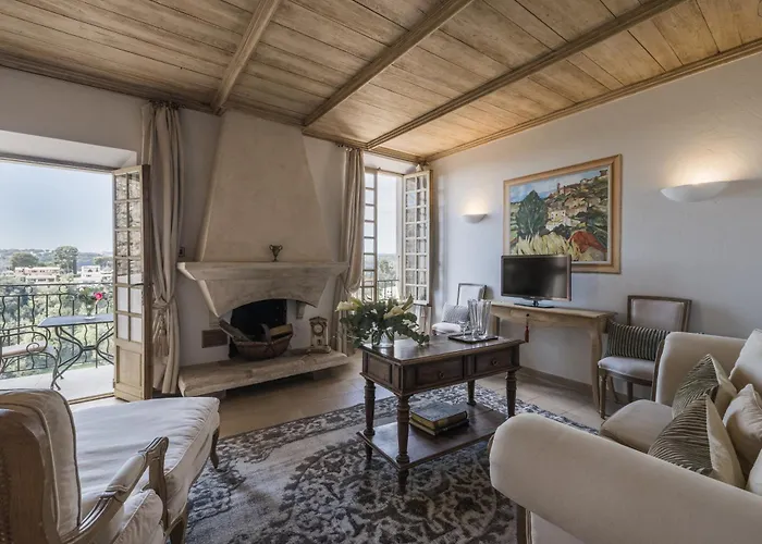 מלון Chateau Le Cagnard קאן סור מר