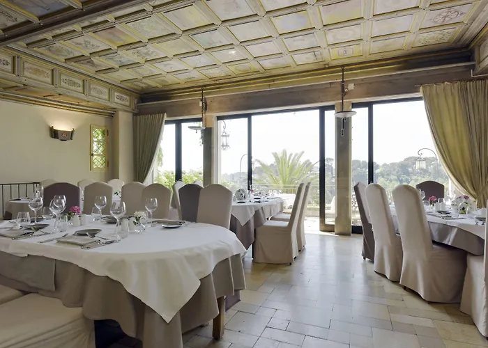 Chateau Le Cagnard מלון 4*