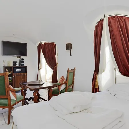 Chateau Le Cagnard 케인즈수르메르