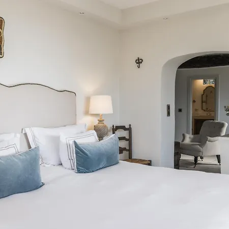 Chateau Le Cagnard 케인즈수르메르