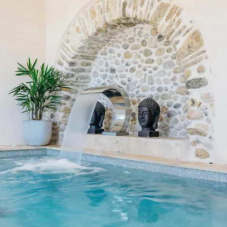 Chateau Le Cagnard Hotel 4*