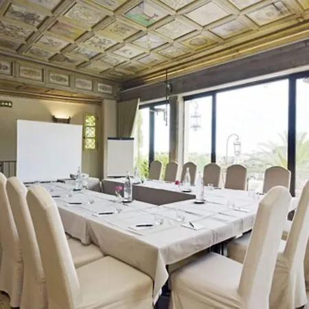 Hotel Chateau Le Cagnard 4*