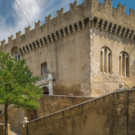 Chateau Le Cagnard فندق كانيو سور مير