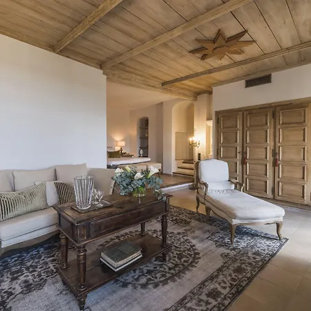 Hotel Chateau Le Cagnard 4*
