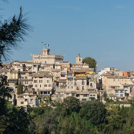 Chateau Le Cagnard Hotel