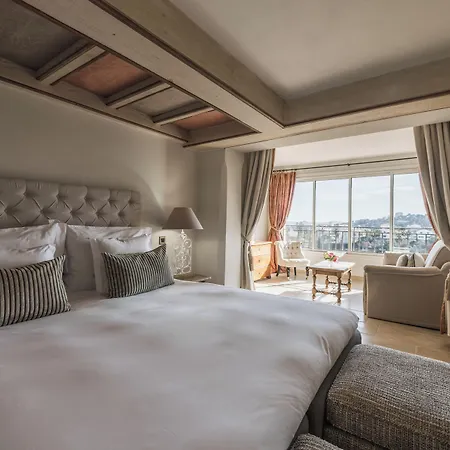Chateau Le Cagnard 4*
