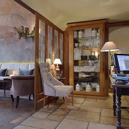 Chateau Le Cagnard Hotel 4*