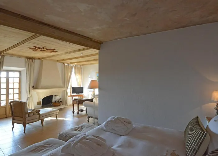 Chateau Le Cagnard Hotel