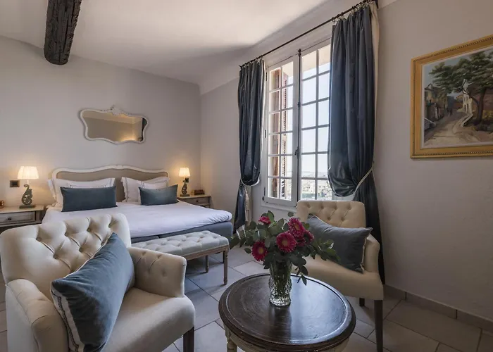 Chateau Le Cagnard 4*