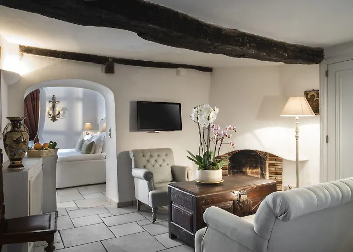 Hotel Chateau Le Cagnard