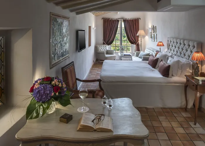 Chateau Le Cagnard 4*