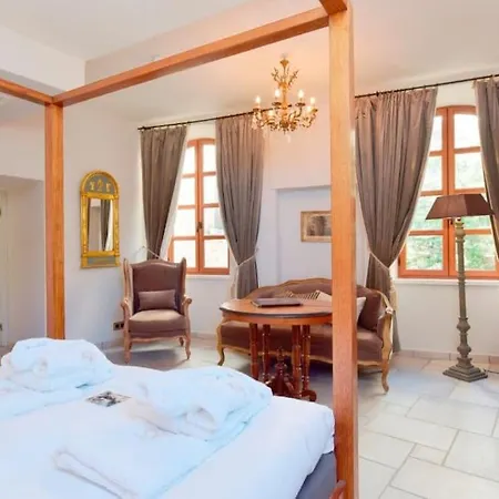 Château Le Cagnard 4*