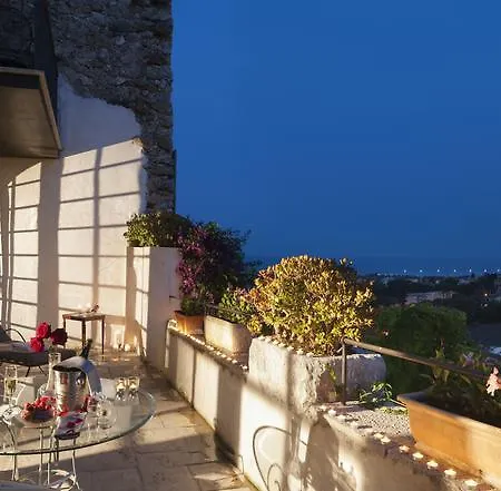 Château Le Cagnard 4*