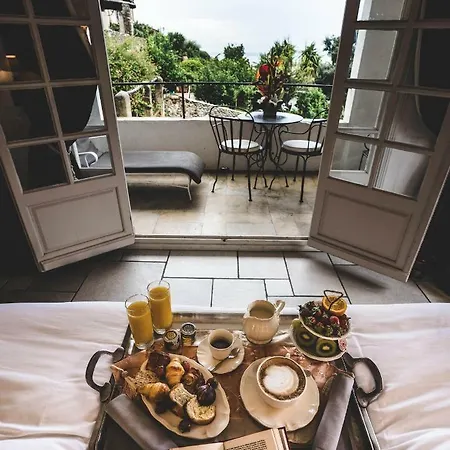 Hotel Château Le Cagnard 4*